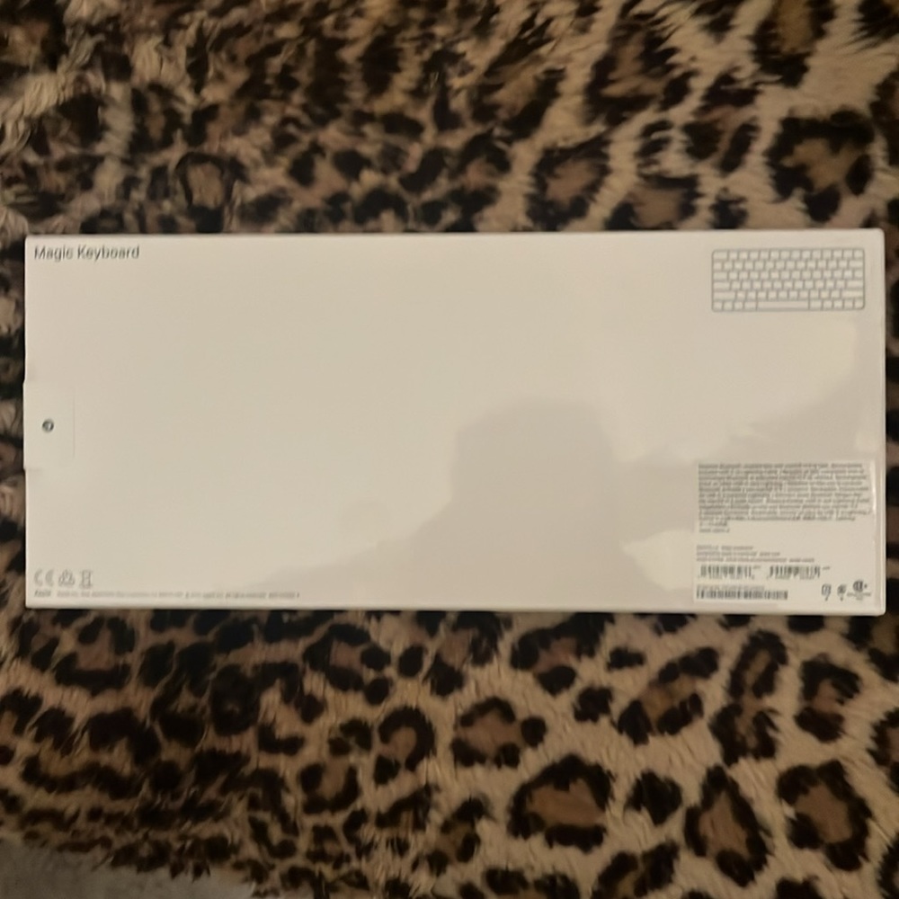 Magic Keyboard - Picture 2 of 2